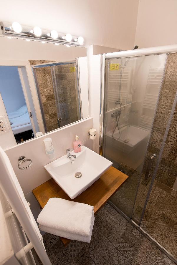 Ultra Central Bohemian Apartment 1 Cluj-Napoca Eksteriør bilde